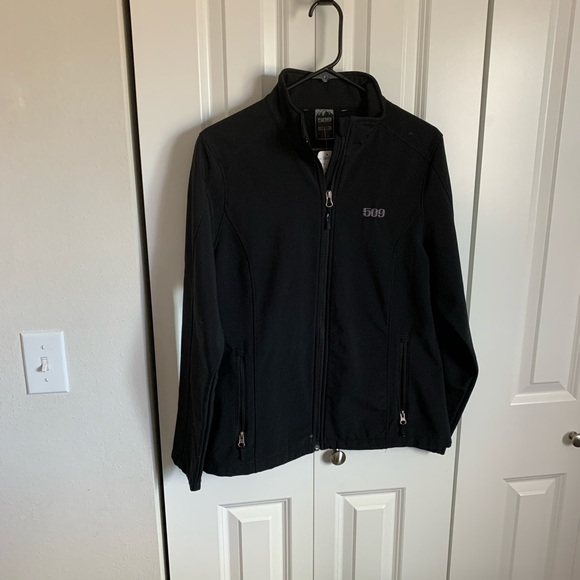 Women's Black Ski & Snow Jacket - Picture 1 of 7